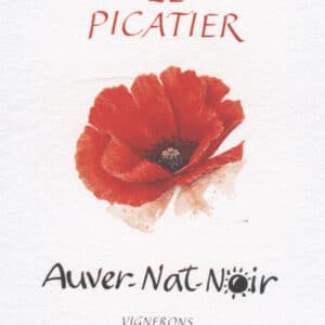 Auver-Nat-Noir 2019, un vin nature d'Auvergne élaboré par la famille Pialoux composé à 100% de Pinot noir